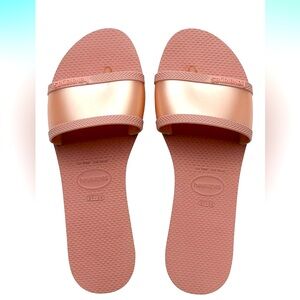 Havianna slides- brand new! Never worn . Rose gold size 9
